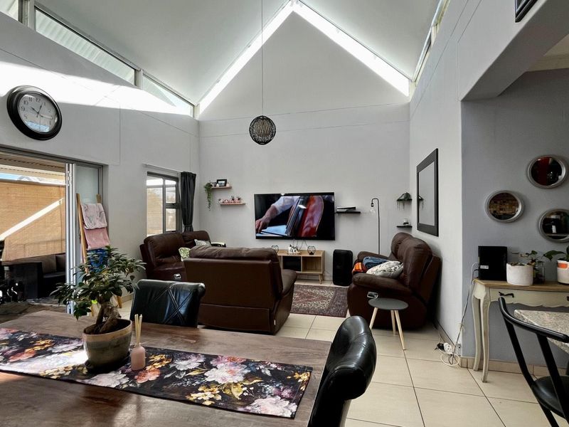 3 Bedroom House for Sale – Elisenheim - Photo 3