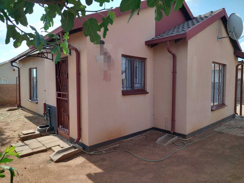 3 bedrooms corner house for sale in Rosslyn - Photo 4