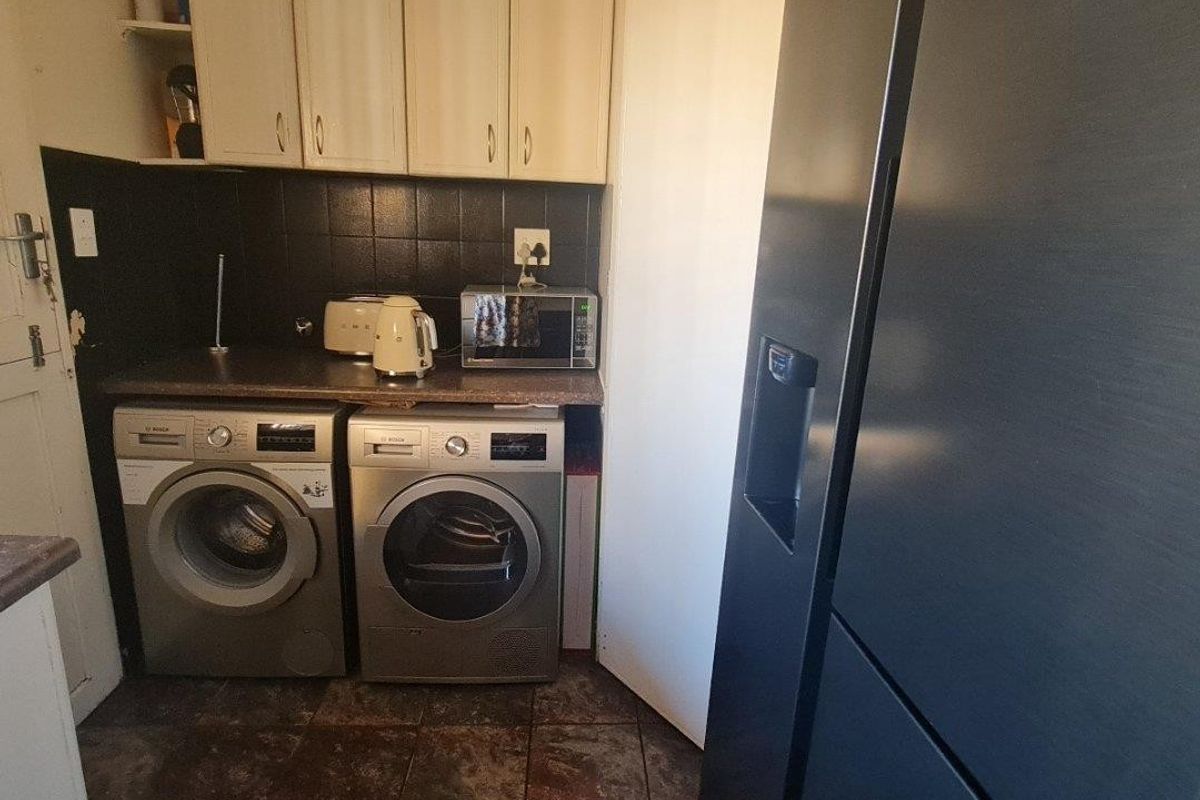 EXCLUSIVE MANDATE Lock up and go secure Duet. - Photo 5