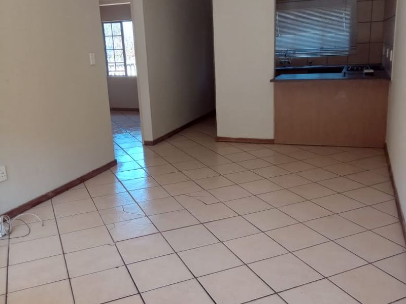 This Lovely 2 bedroom apartment is now for sale in Philip Nel - Photo 3