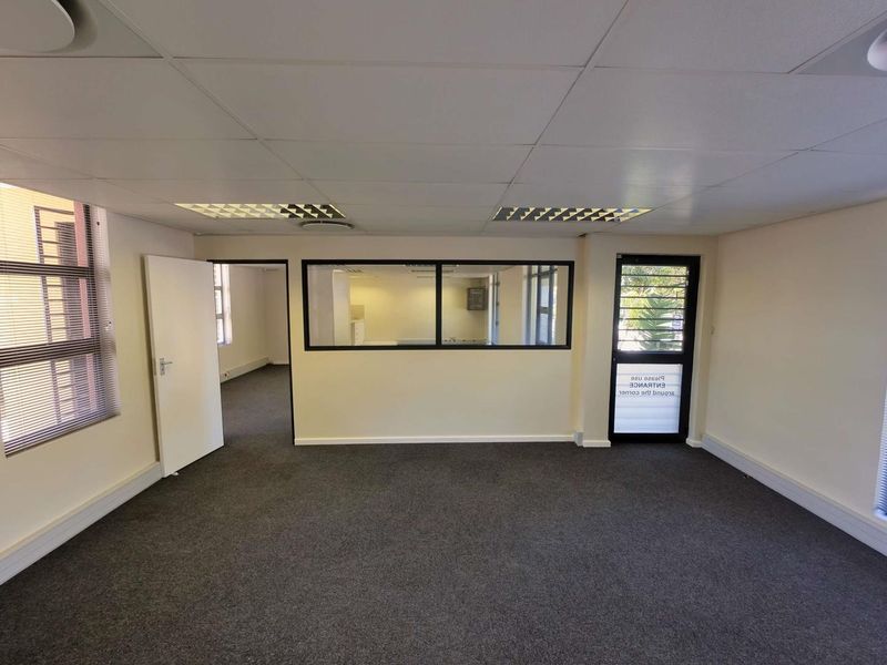Ground Floor Office with Dual Access | The Quays, Century City - Photo 5