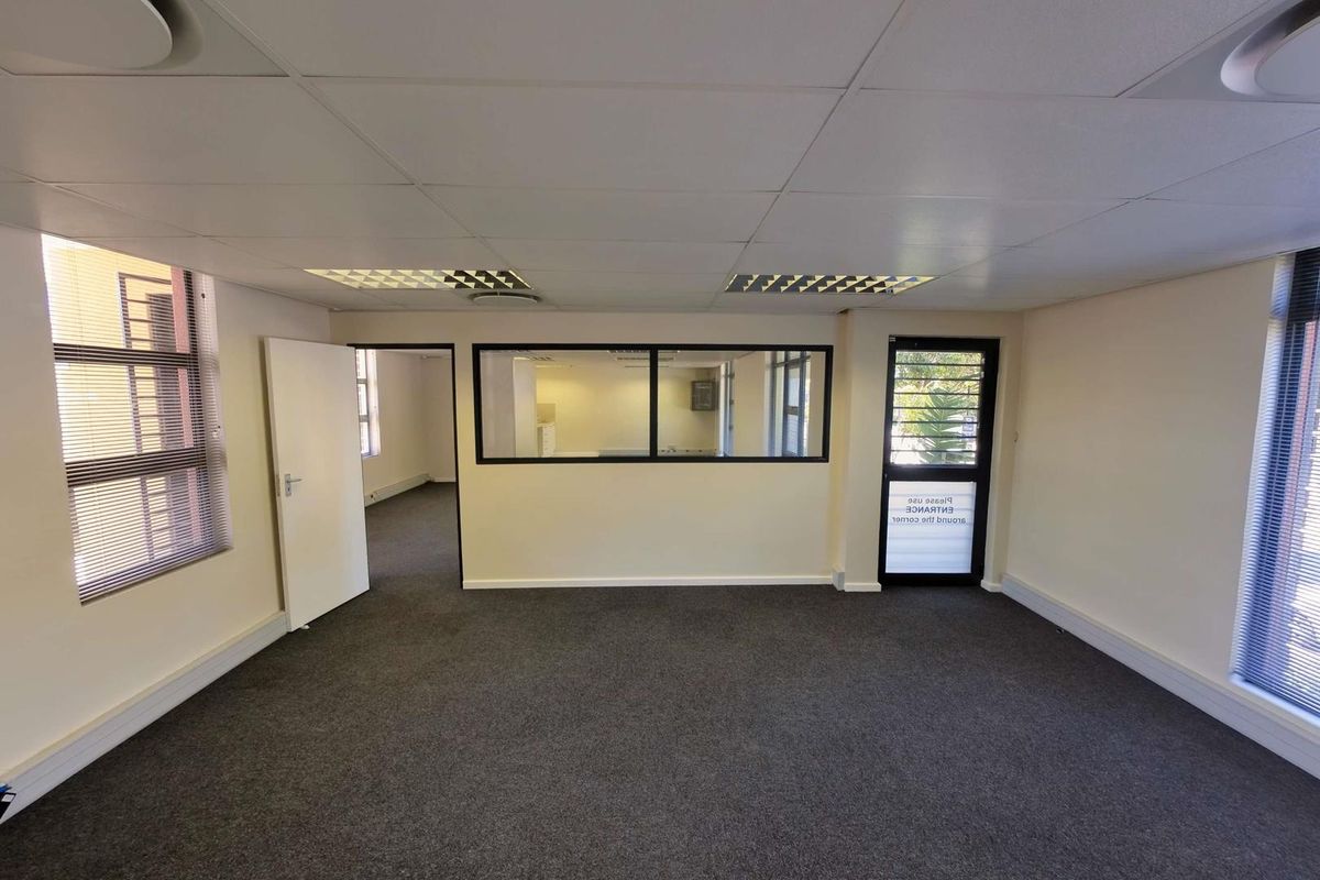Ground Floor Office with Dual Access | The Quays, Century City - Photo 5