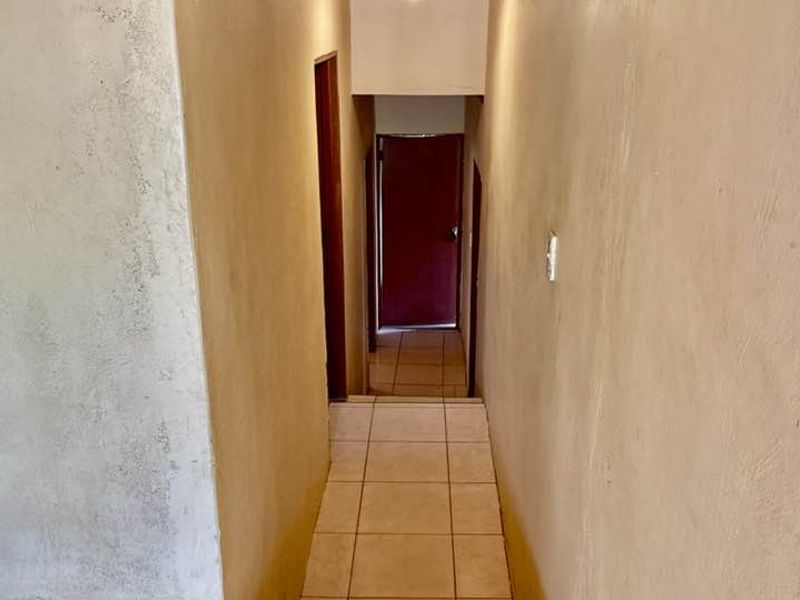 7de Laan - Otjomuise - Photo 9