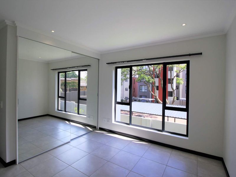 Two Bedroom Apartment in Secure Estate - Photo 7
