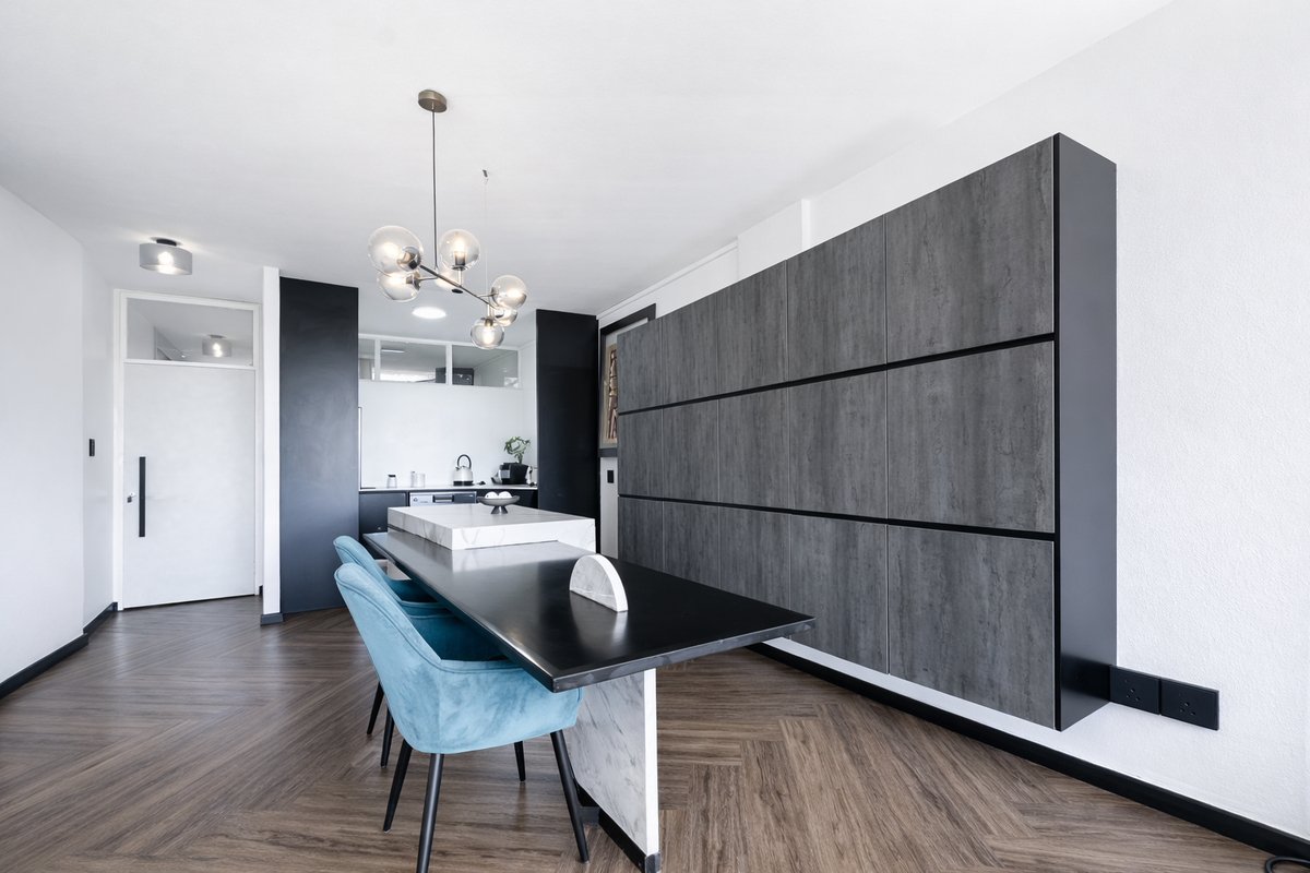 Fully Furnished Executive 1-Bedroom in Benmore | Walk to Sandton | Inverter - Photo 3