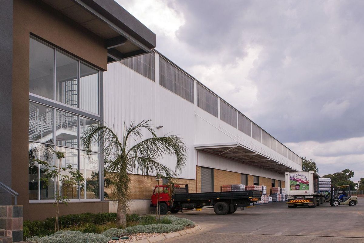 15 503m2 Tunney Warehouse To Let - Photo 2