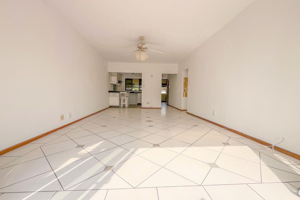 Hendra Estates Presents: Spacious 2-Bedroom Apartment with Sea Views - Photo 5