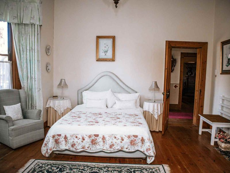 Magnificent Victorian Manor Estate - A Rare Landmark Opportunity! - Photo 9