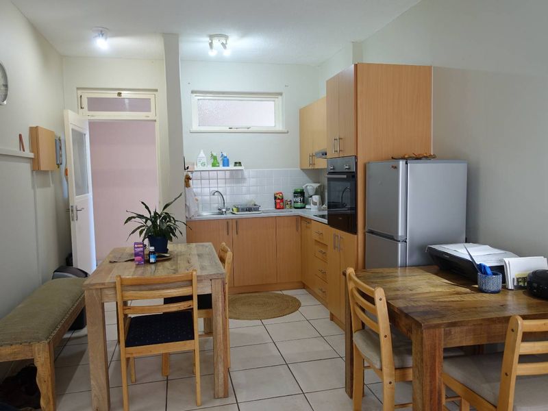 RENOVATED ONE BEDROOM APARTMENT IN RETIREMENT VILLAGE - Photo 10