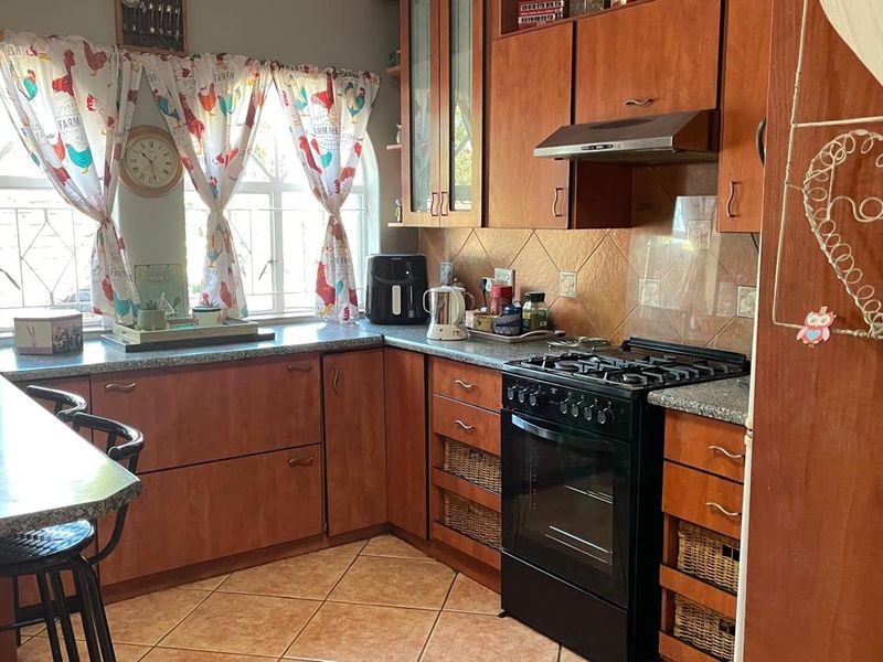 House For Sale - Photo 3