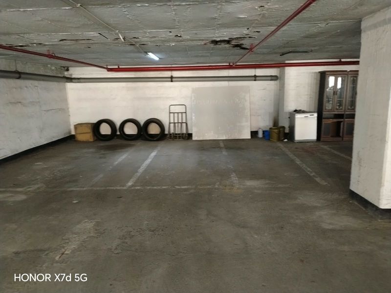 large 3- bedrroom unit  overlooking the coast on South Beach - Photo 4