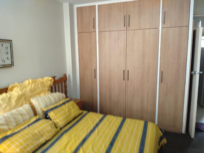 Neatly furnished one-bedroom apartment. - Photo 4