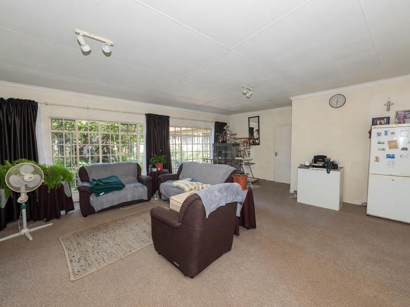 VERY WELLPRICED HOME WITH TONES OF POTENTIAL FOR SALE IN BIRCH ACRES - Photo 3
