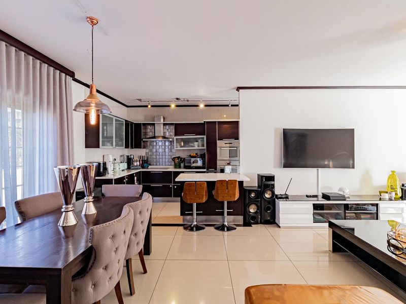 Spacious 3-Bedroom House Available for Sale - Photo 6