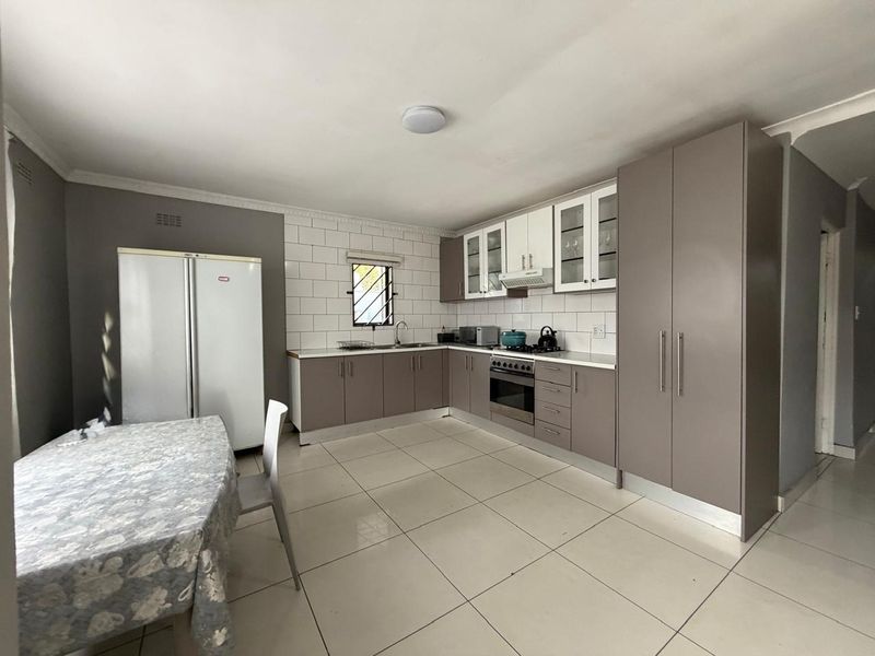 Beautiful investment property on large plot - Photo 7