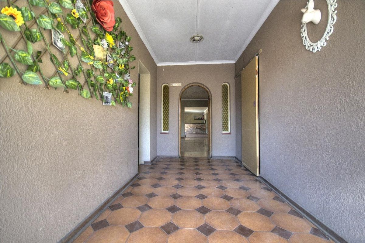 Outright bargain- HURRY! - Photo 4