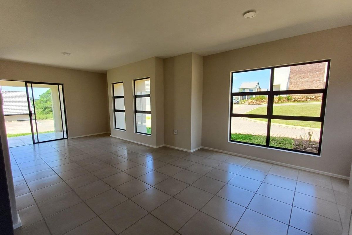 Kings Gate Estate Freestanding 3 Bed Duplex - Photo 4