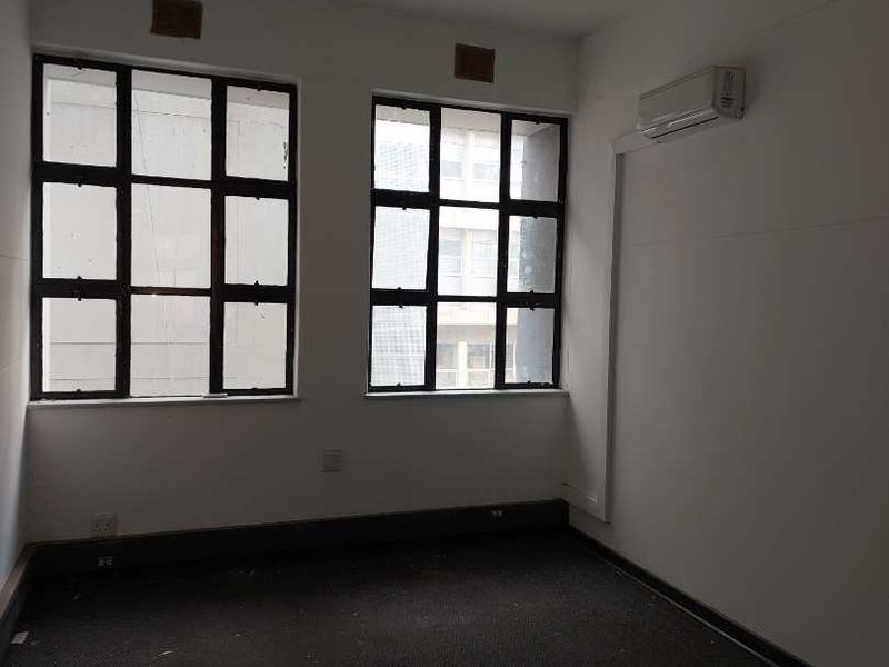 Exclusive Retail & Office Property in Windhoek CBD! - Photo 8