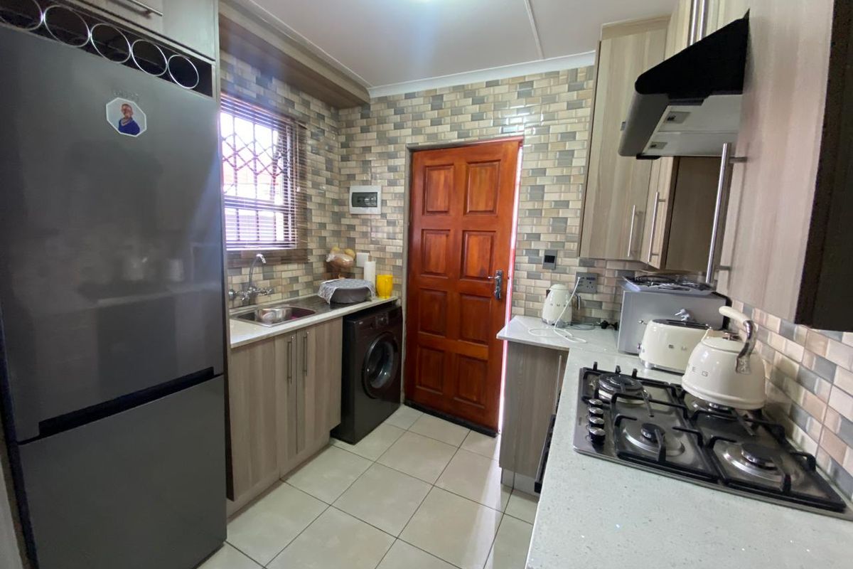 3 Bedroom House for Sale - Photo 5