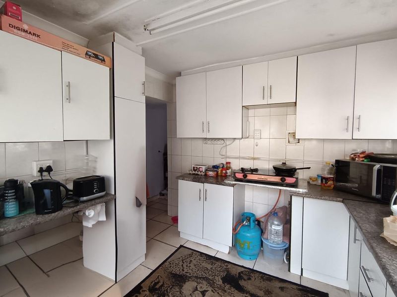 Convenient Location • Generous Space • Income Potential • Great Investment Opportunity - Photo 8