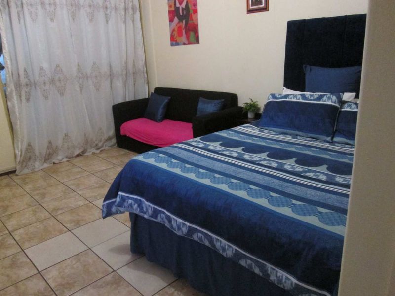 A VERY BEAUTIFUL BACHELOR FLAT FOR SALE IN PRETORIA CENTRAL  BARGAIN - Photo 7