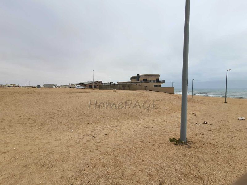 Ext 10, Henties Bay:  LARGE Beachfront Plot is for sale - Photo 5