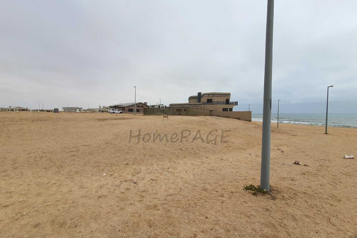 Ext 10, Henties Bay:  LARGE Beachfront Plot is for sale - Photo 5