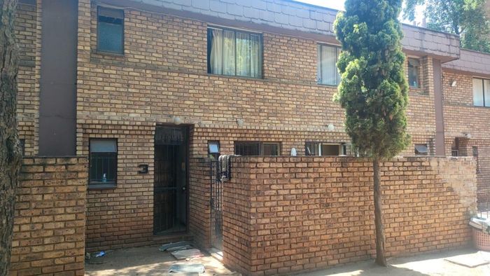 Property #2351295, Apartment For Sale in Muckleneuk