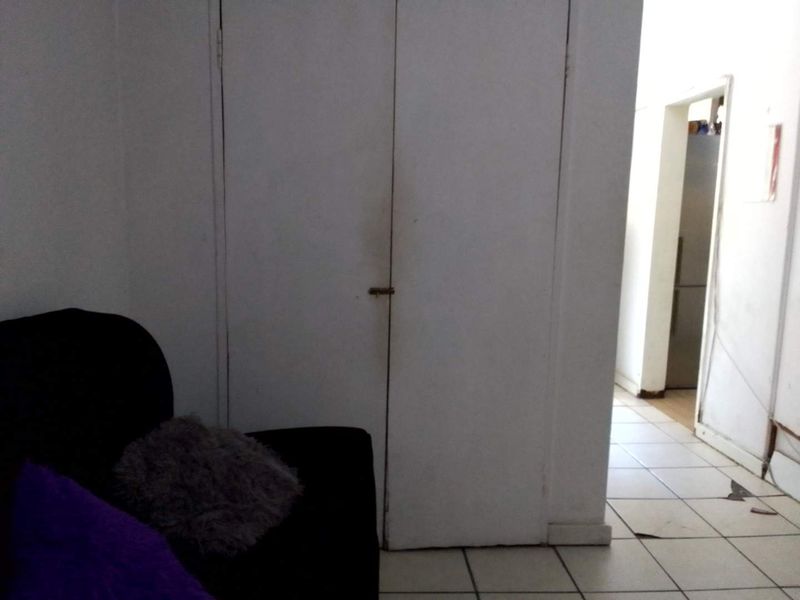 An investor's dream - bachelor apartment in South Beach for sale! - Photo 10