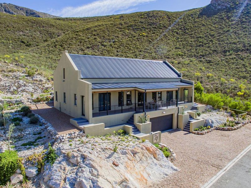 Charming Home with Scenic Mountain Views - Photo 4