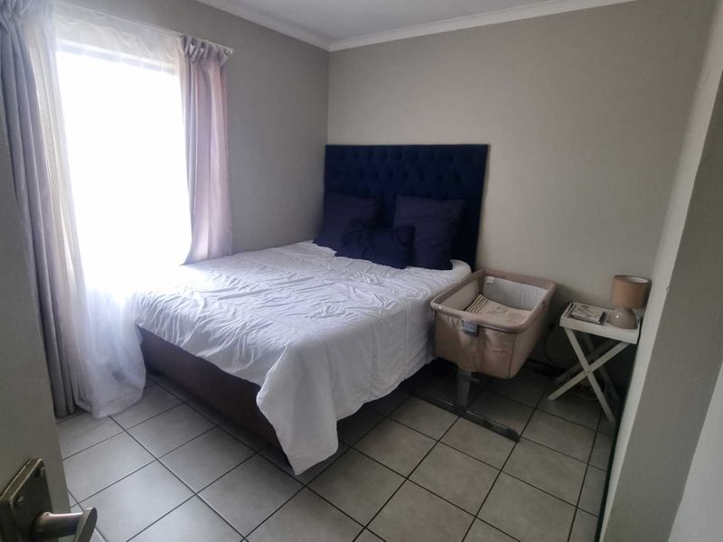 Spacious 2-Bedroom Apartment in a Perfectly Managed Estate - Photo 8