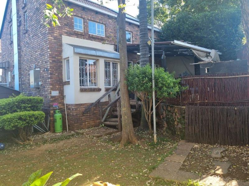 Excellent location for schools. Ideal investment. - Photo 4