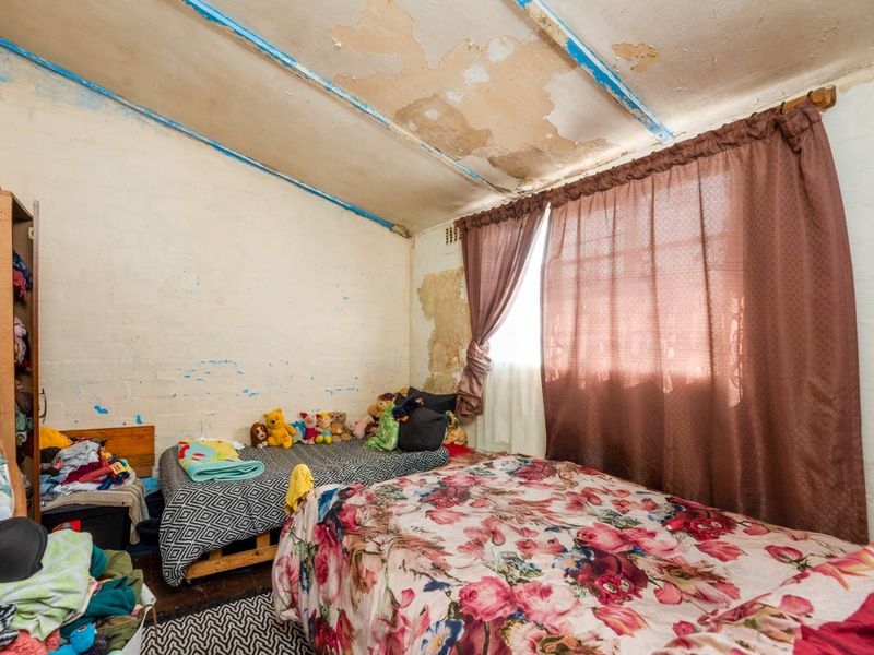 Charming 2-Bedroom Starter Home in Ocean View – Full of Potential! - Photo 10