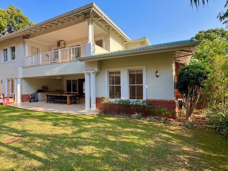 Spacious Family Home in Secure Mount Edgecombe Estate - Photo 2