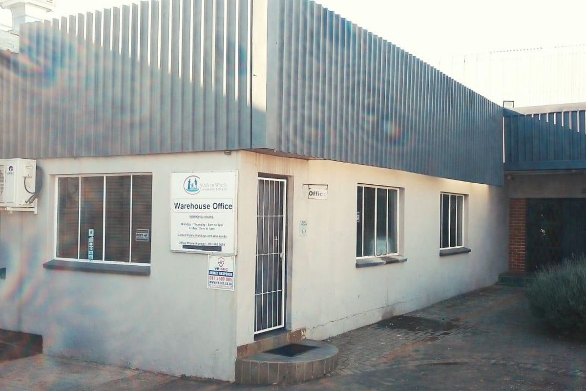 WHAT A EXCELLENT INVESTMENT.10 BUILDINGS ALL  STEADY OCCUPANCE.MAGNIFESENT INCOME.DONT MISS - Photo 5