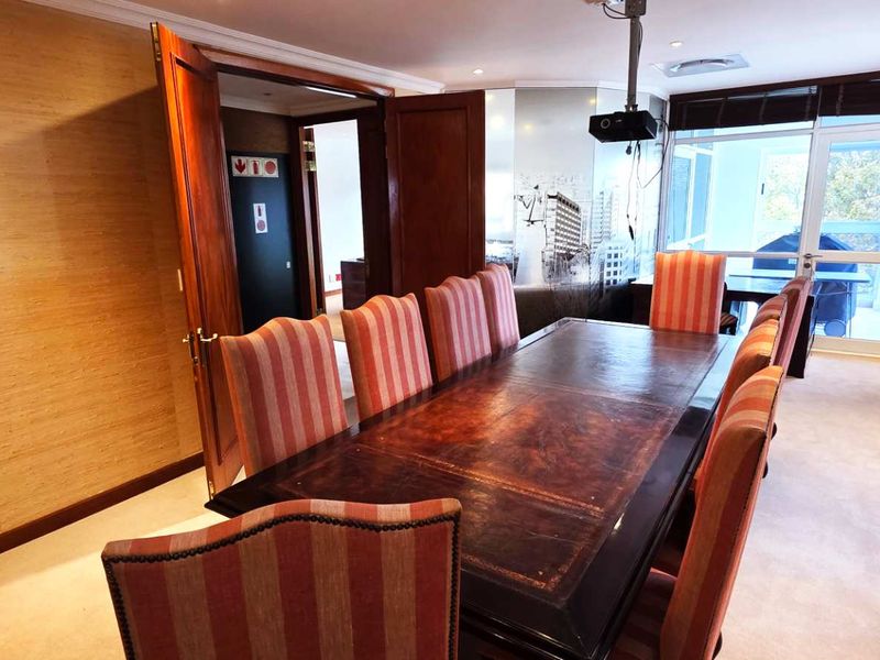 Stunning and Luxurious First Floor Office in Secure Estate - Photo 6