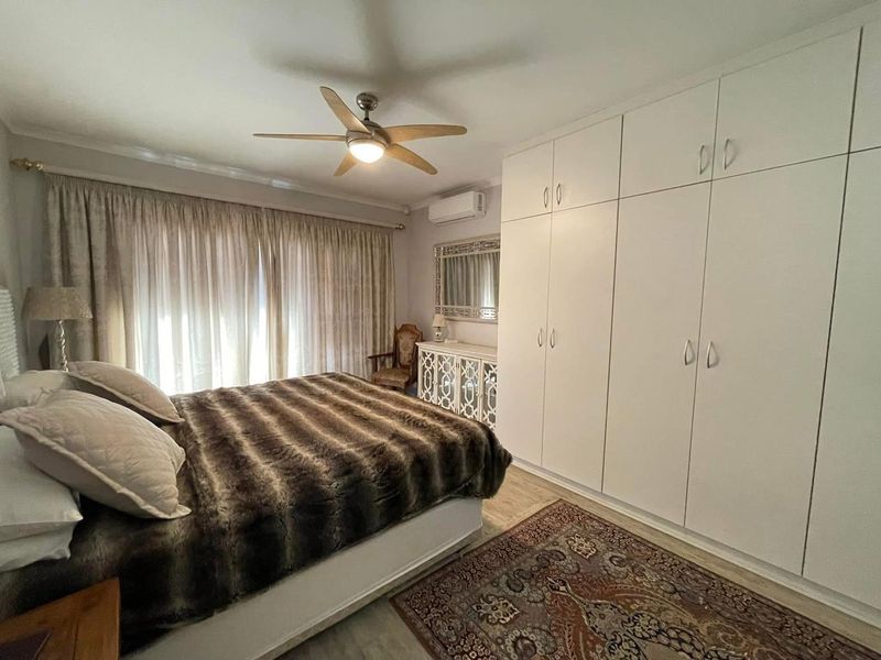 ONE LEVEL TOWNHOUSE FOR SALE - Photo 2