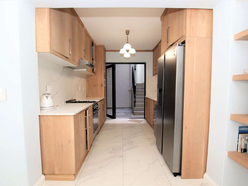 Hendra Estates - Stunning Pet-Friendly Duplex For Sale In Prime Umhlanga - Photo 4