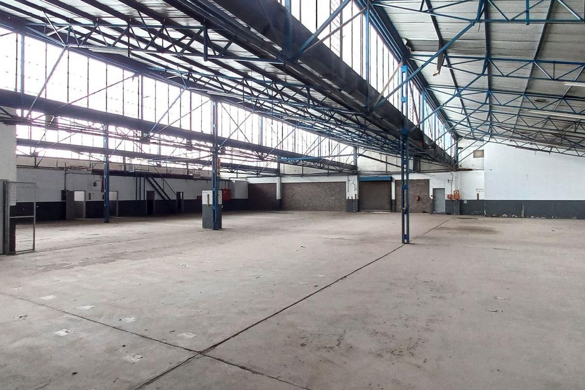 1237m2 Benrose Warehouse To Let - Photo 2