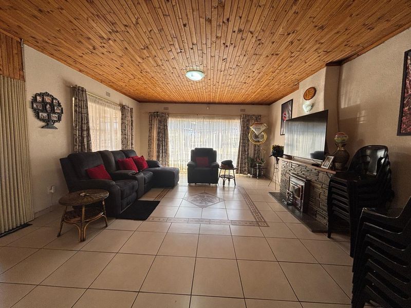 3 Bedroom House for sale in Risana - Photo 2