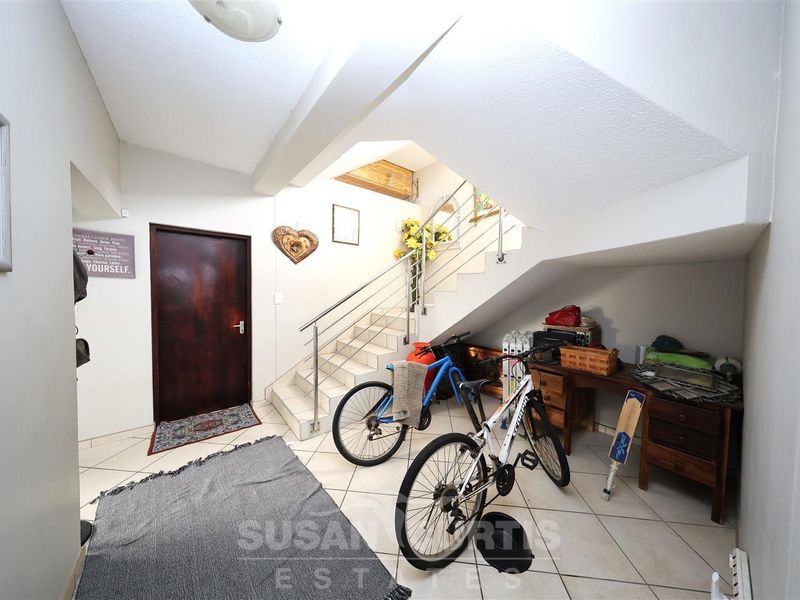3-Level Duplex Townhouse with Sea & Dune Views - Photo 3