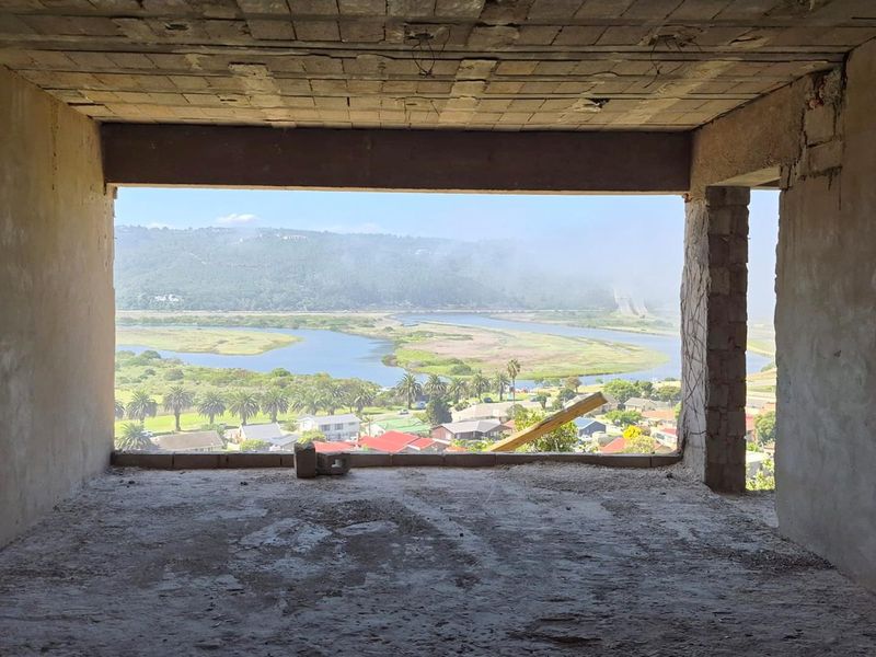 Discover Your Dream Home in an Unbeatable Location! - Photo 2