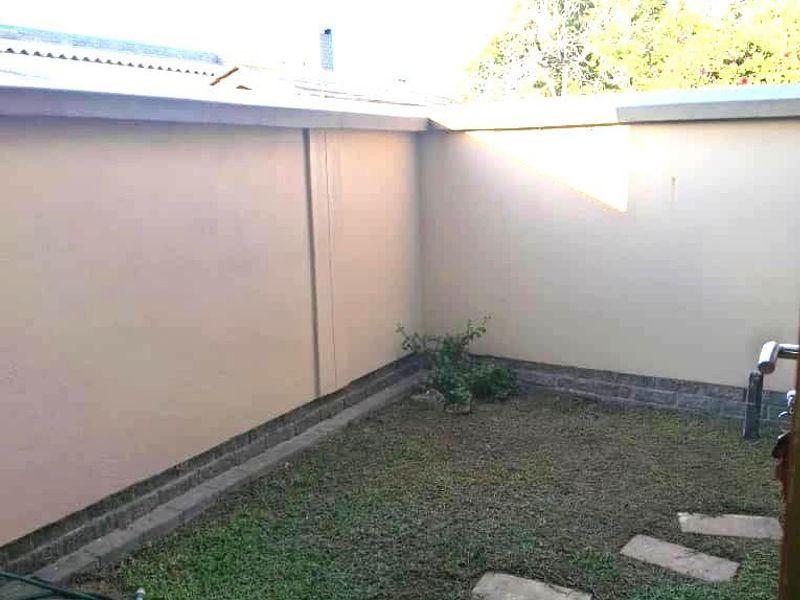 Beautiful Townhouse for Sale in Fairways Complex - Walvis Bay - Photo 4