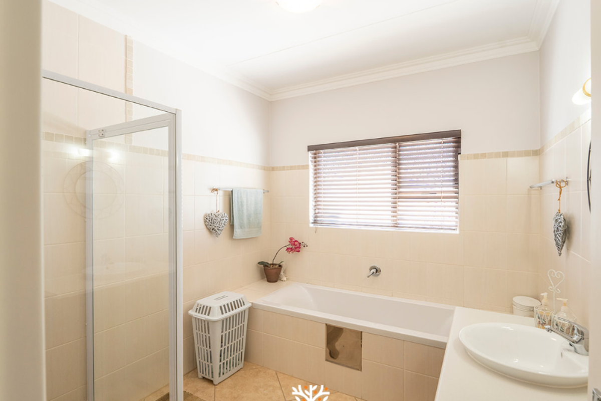 Family Home For Sale | Finkenstein Estate | N$7 625 000 - Photo 5