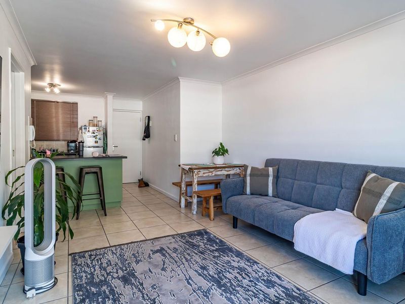 Investor's Dream, Brilliant Buy, Brilliant Price: 1-Bedroom Apartment in Vibrant Salt River - Photo 7