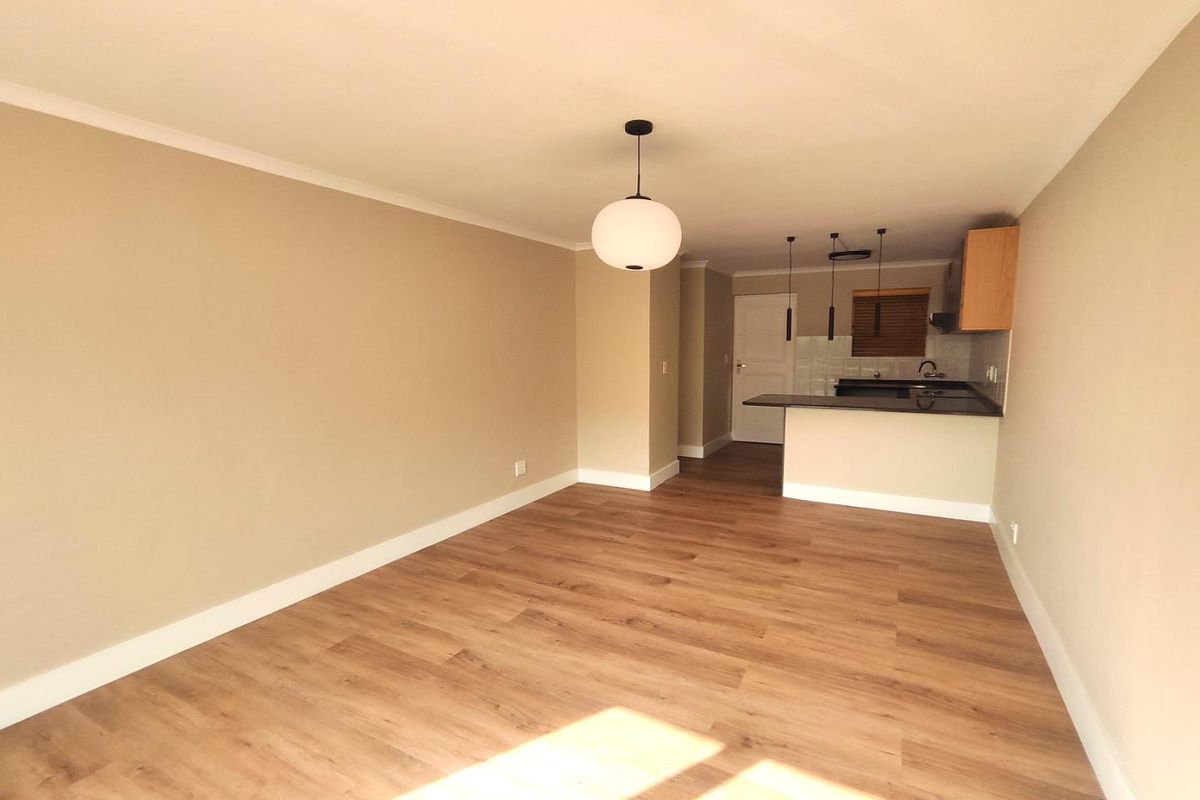 Renovated 2 bedroomed apartment in Claremont Upper - Photo 4