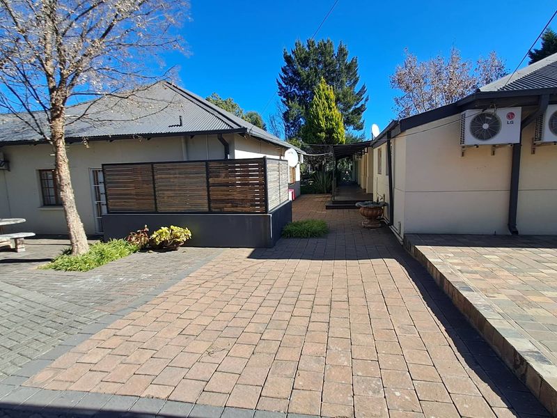 Four star guesthouse in Dan Pienaar, Bloemfontein - Photo 8
