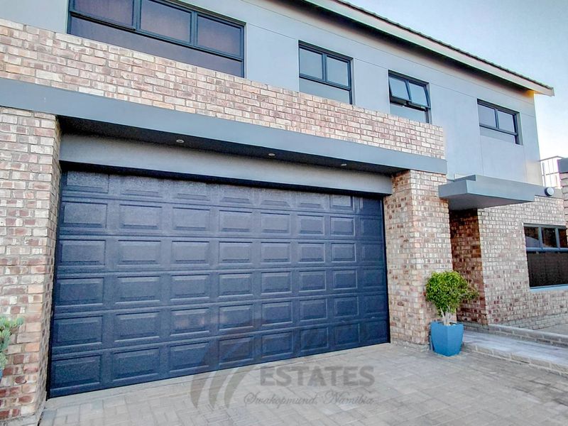 Beautiful Family Home For Sale in Kramersdorf, Swakopmund - Photo 8