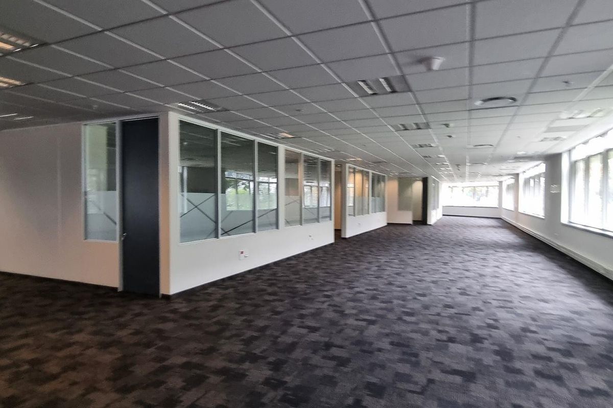 4 542m2 Waterfall City Midrand Office Block For Sale - Photo 4