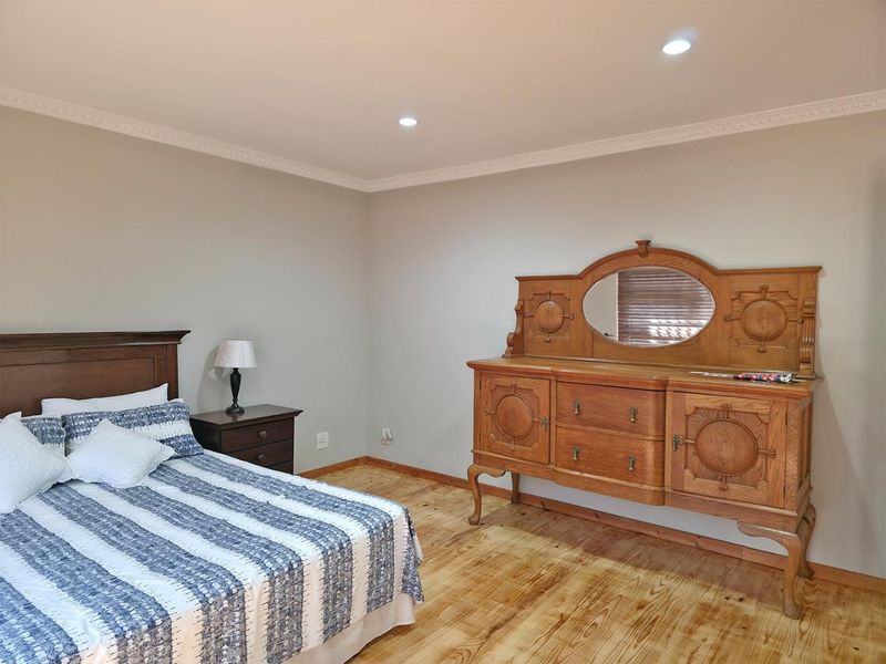3 Bedroom Family home in Kleinbosch. - Photo 9